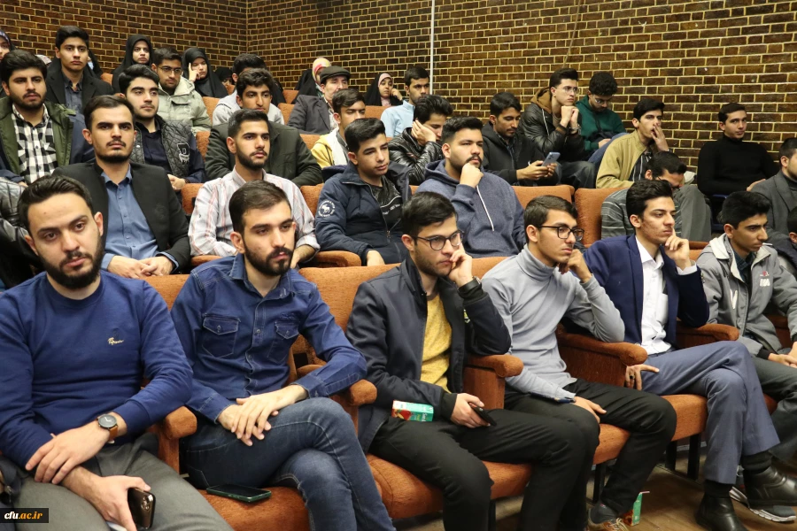 گفت و گوی صمیمانه حجت الاسلام و المسلمین قرائتی با دانشجومعلمان دانشگاه فرهنگیان کرمان  3