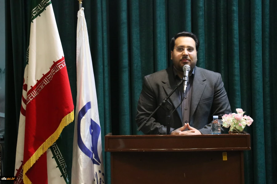 گفت و گوی صمیمانه حجت الاسلام و المسلمین قرائتی با دانشجومعلمان دانشگاه فرهنگیان کرمان  6