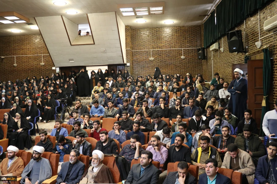 گفت و گوی صمیمانه حجت الاسلام و المسلمین قرائتی با دانشجومعلمان دانشگاه فرهنگیان کرمان  12