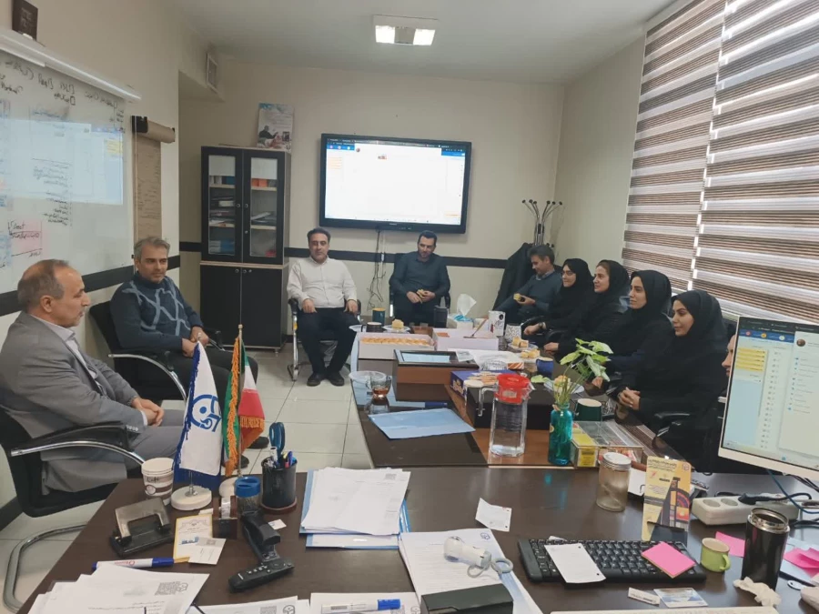 دیدار معاونت محترم برنامه ریزی و توسعه منابع جهت تکریم روز مهندس 5