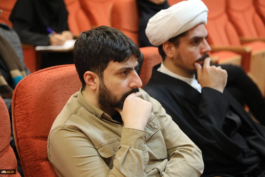 تم  عقد مجموعة ورش العمل المتخصصة فی تمکین العلاقات العلمیة الدولیة تحت عنوان ورشة مبادئ وأسالیب الترجمة 1، 2 و 3 8