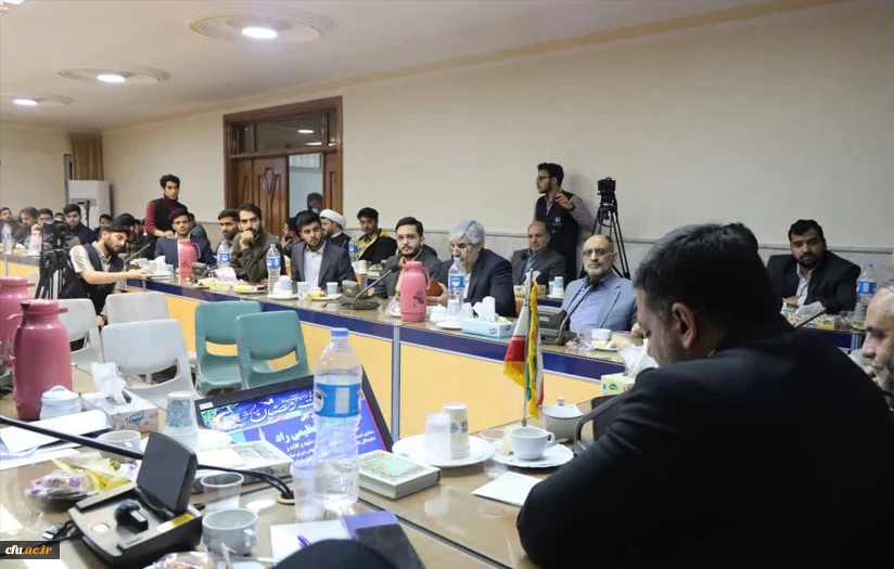 بررسی مطالبات دانشجومعلمان در نشست نماینده مجلس با دانشگاه فرهنگیان خراسان رضوی 5