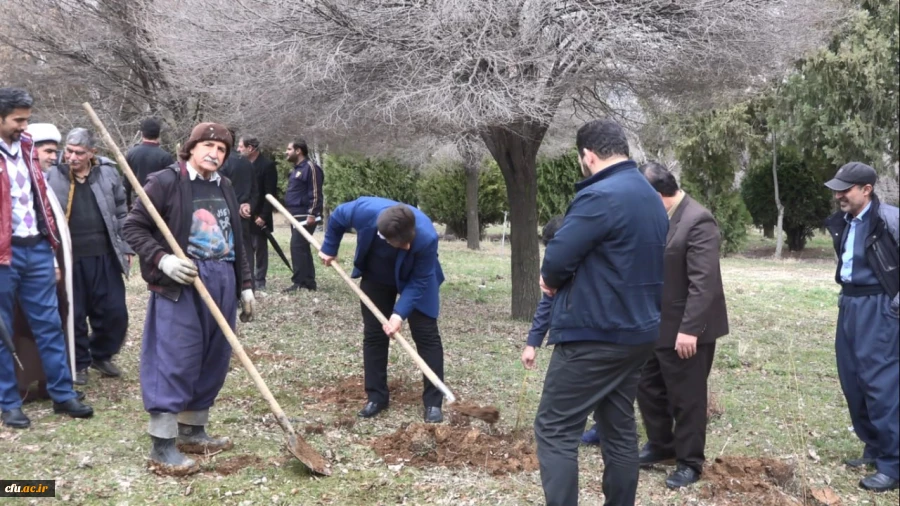آیین کاشت نهال به نیابت از شهدای دانشجومعلم استان کردستان در دانشگاه فرهنگیان برگزار شد 4