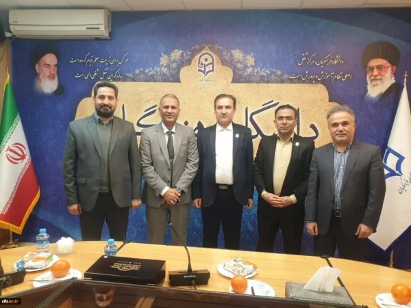 استضافة وفد باکستانی: الدکتور زاهد مجید مدیر التعاون الدولی فی جامعة علامه إقبال المفتوحة ضیف جامعة فرهنجیان 4