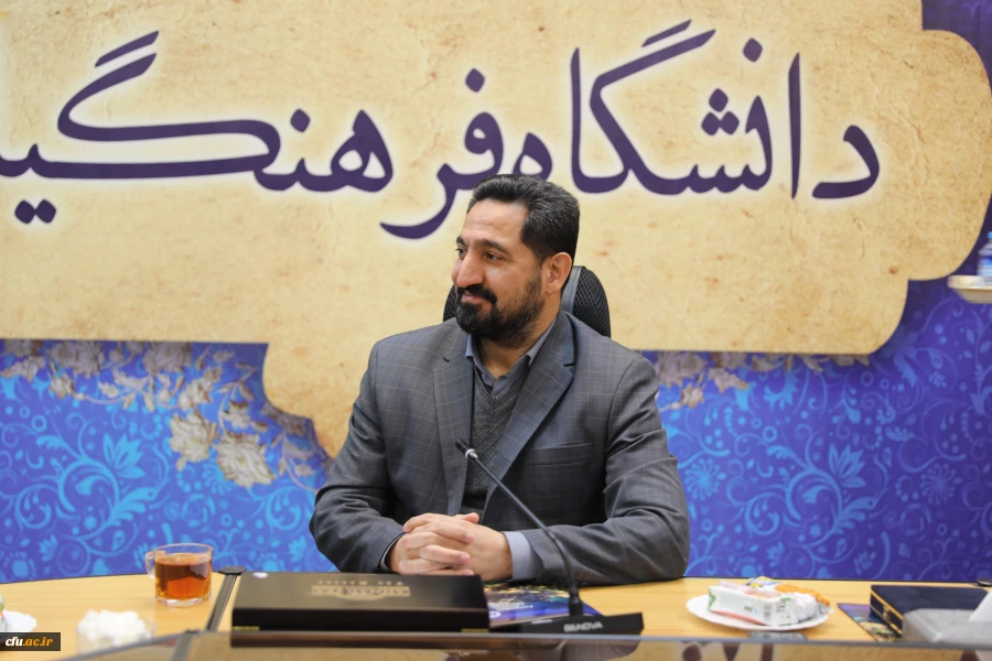 استضافة وفد باکستانی: الدکتور زاهد مجید مدیر التعاون الدولی فی جامعة علامه إقبال المفتوحة ضیف جامعة فرهنجیان 5