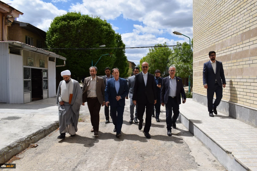 بازدید استاندار از دانشگاه فرهنگیان کرمانشاه و برگزاری هفتمین جلسه هیات امنای دانشگاه
 11