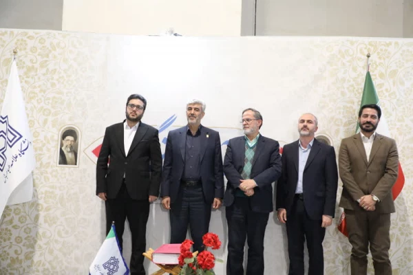 حقق جناح جامعة فرهنجيان المرتبة الأولى في القسم الأكاديمي للمعرض الدولي للقرآن الكريم 2