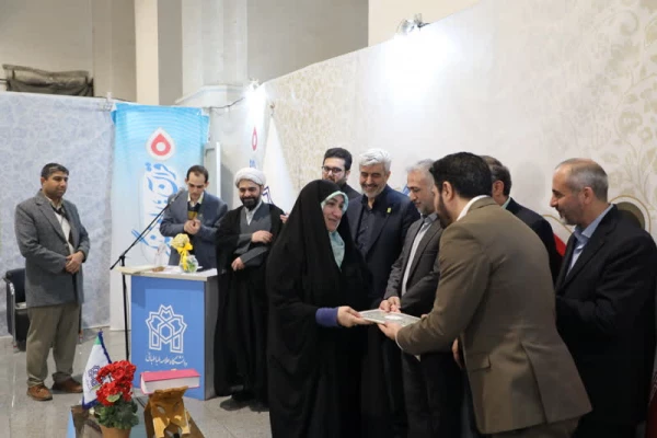 حقق جناح جامعة فرهنجيان المرتبة الأولى في القسم الأكاديمي للمعرض الدولي للقرآن الكريم 5