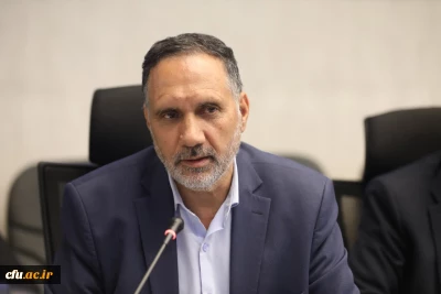 مشاور رئیس دانشگاه فرهنگیان در نشست با مدیران استانی:

ظرفیت خیرین فرصتی شایسته برای توسعه کمی و کیفی دانشگاه فرهنگیان