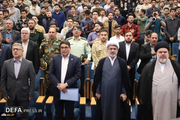 نخستین اجلاسیه شهدای دانشجومعلم استان مرکزی با حضور خانواده های معزز شهدای دانشجومعلم و جمعی از مسئولین استانی، کشوری و دانشجویان، برگزار شد. 2