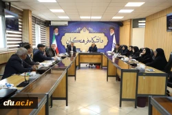 یازدهمین جلسه شورای آموزشی و تحصیلات تکمیلی دانشگاه،  روز سه شنبه 9 اردیبهشت ماه  با حضور اعضا و به ریاست فرهاد علی پور سرپرست معاونت آموزشی و تحصیلات تکمیلی در سالن  شریعتمداری سازمان مرکزی  برگزار شد. 2