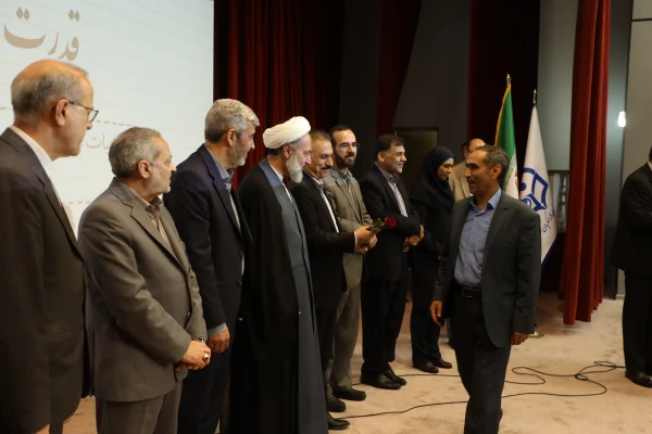 گرامیداشت دهه سرآمدی آموزش  24