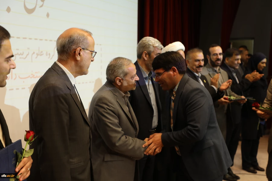 گرامیداشت دهه سرآمدی آموزش  25