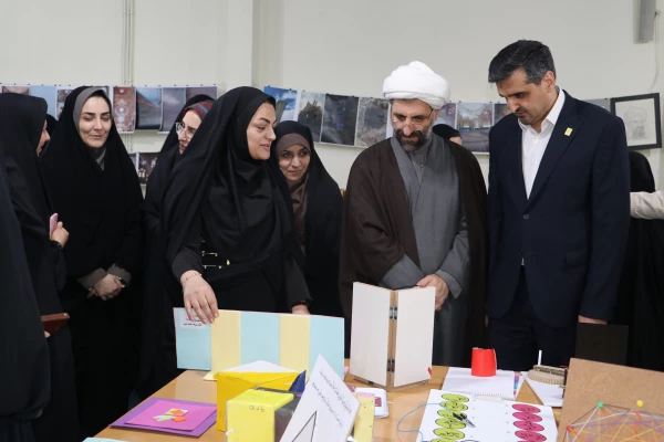 برگزاری آیین بزرگداشت مقام معلم و سرآمدی آموزش در دانشگاه فرهنگیان استان آذربایجان شرقی 6