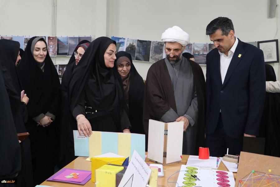 برگزاری آیین بزرگداشت مقام معلم و سرآمدی آموزش در دانشگاه فرهنگیان استان آذربایجان شرقی 6