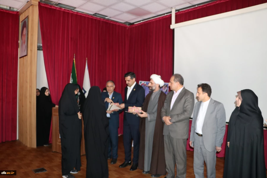 برگزاری آیین بزرگداشت مقام معلم و سرآمدی آموزش در دانشگاه فرهنگیان استان آذربایجان شرقی 9