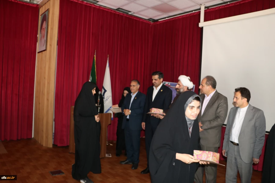 برگزاری آیین بزرگداشت مقام معلم و سرآمدی آموزش در دانشگاه فرهنگیان استان آذربایجان شرقی 10