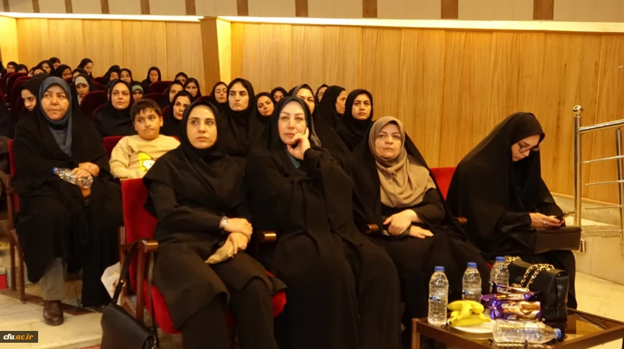 آیین گرامیداشت هفتۀ معلم و دهۀ سرآمدی آموزش در دانشگاه فرهنگیان استان کردستان 12