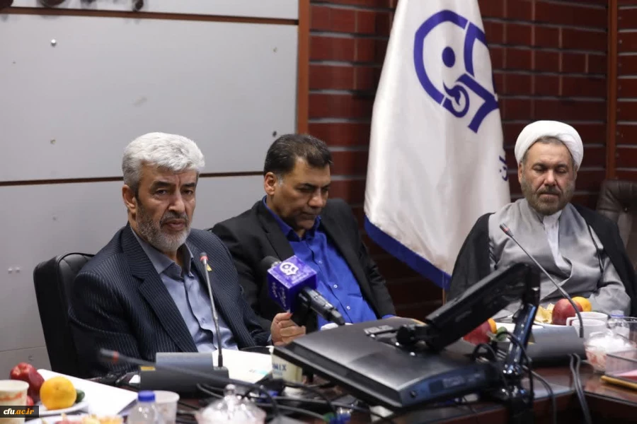 تلاش برای مرجعیتِ علمیِ تعلیم و تربیت 6