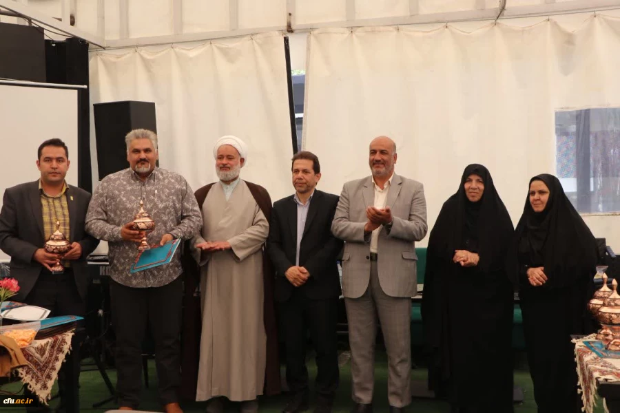 تجلیل از استادان و کارمندان برتر دانشگاه فرهنگیان استان اصفهان در هفته سرآمدی آموزش 14