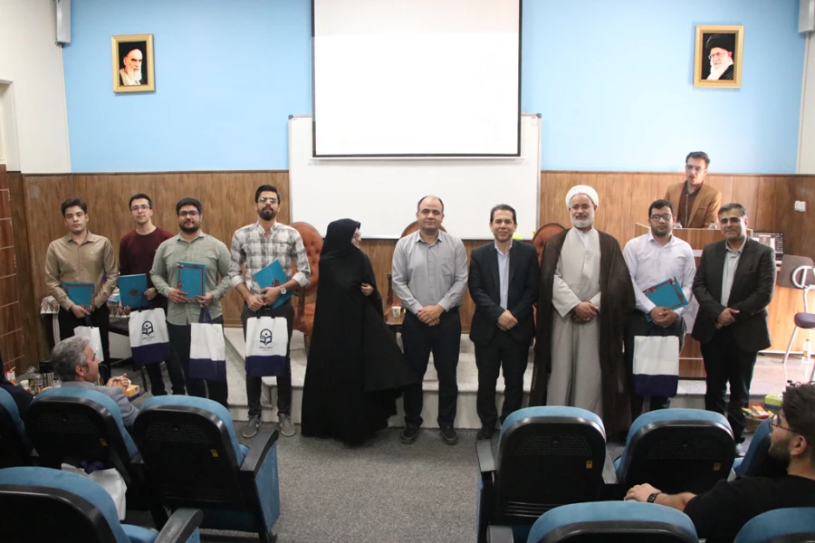 همایش بزرگداشت روز روابط عمومی و ارتباطات و تجلیل از کارشناسان روابط عمومی و یاوران رسانه 3