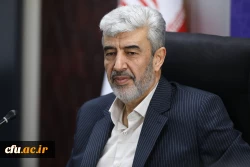 رئيس جامعة فرهنجيان
الحصول على مؤهلات التدريس للطلاب ضروري 2