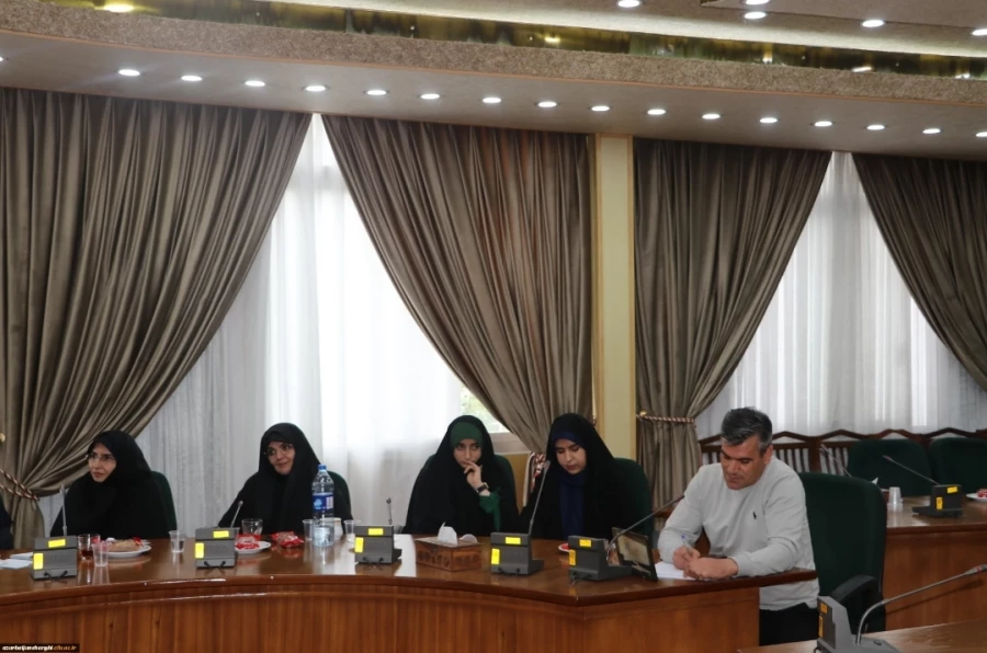 خدمت به خانواده معزز شهدا و ایثارگران و دانشجو معلمان شاهد و ایثارگر توفیقی بسیار بزرگ بوده و هست 8