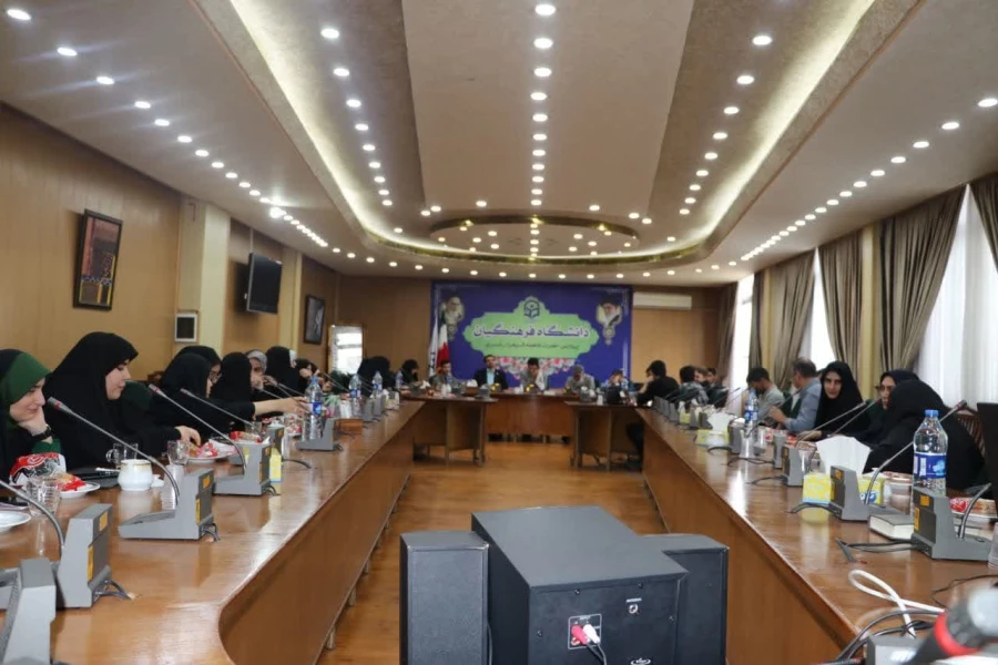 نشست معاون فرهنگی دانشگاه فرهنگیان کشور با دبیران و اعضای تشکل های دانشجویی، دانشگاه فرهنگیان آذربایجان شرقی 3