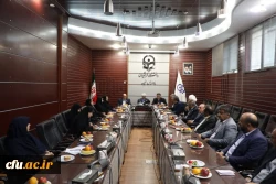 في لقاء رئيس جامعة فرهنجيان مع المديرين وأعضاء هيئة التدريس في محافظة طهران، تم طرح:
الجهود لتحقيق الريادة العلمية في التربية والتعليم 3