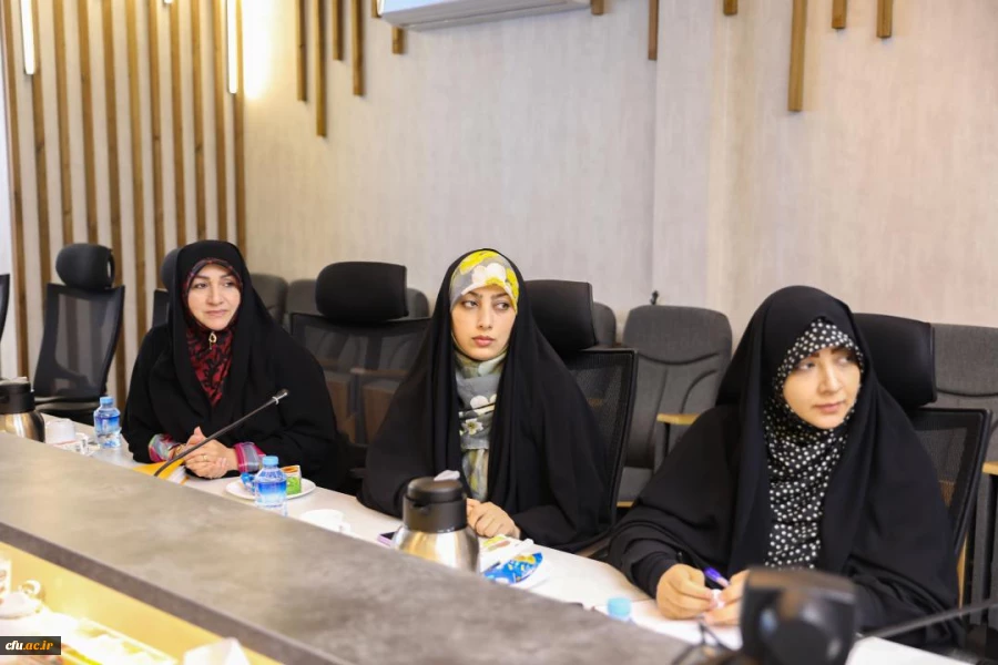  اربعین عاشقانه ترین حرکت فرهنگی دانشگاه است

 7