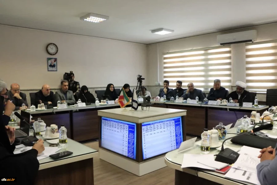 مصوبات هیات امنای دانشگاه فرهنگیان خراسان رضوی افقی روشن را فرا روی این دانشگاه قرار داد
 3