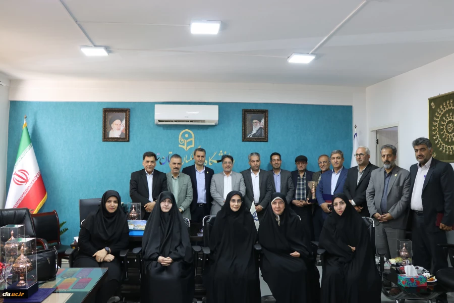 برگزاری نشست تخصصی اعضای هیئت علمی دانشگاه فرهنگیان استان تهران با محوریت تحول و هم افزایی علمی 13