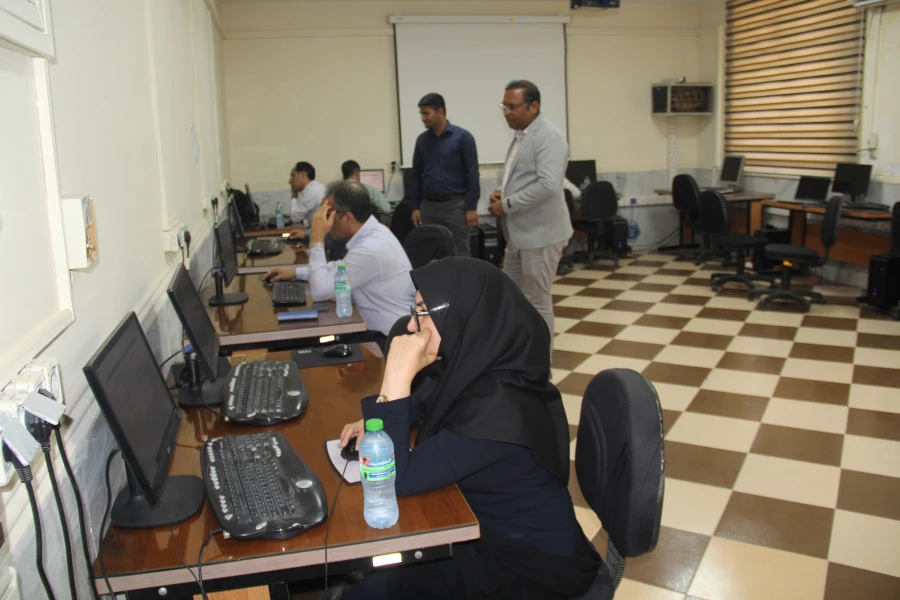  برگزاری آزمون الکترونیکی معلمان داوطلب اعزام به مدارس خارج از کشور در پردیس شهید بهشتی دانشگاه فرهنگیان هرمزگان 3