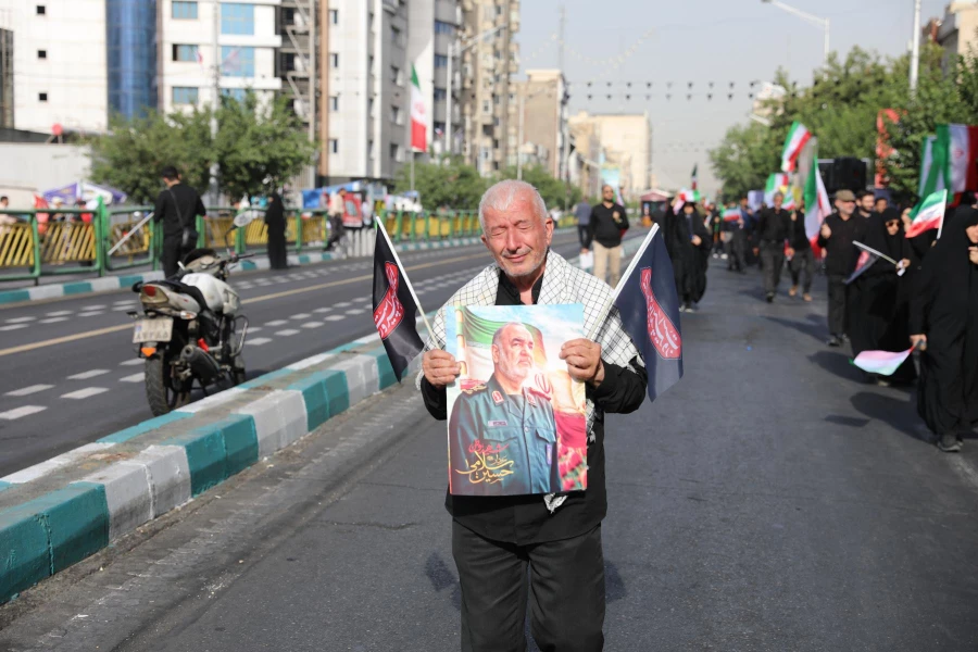 برپایی موکب دانشگاه فرهنگیان در آیین تشییع شهدای اقتدار ایران  7