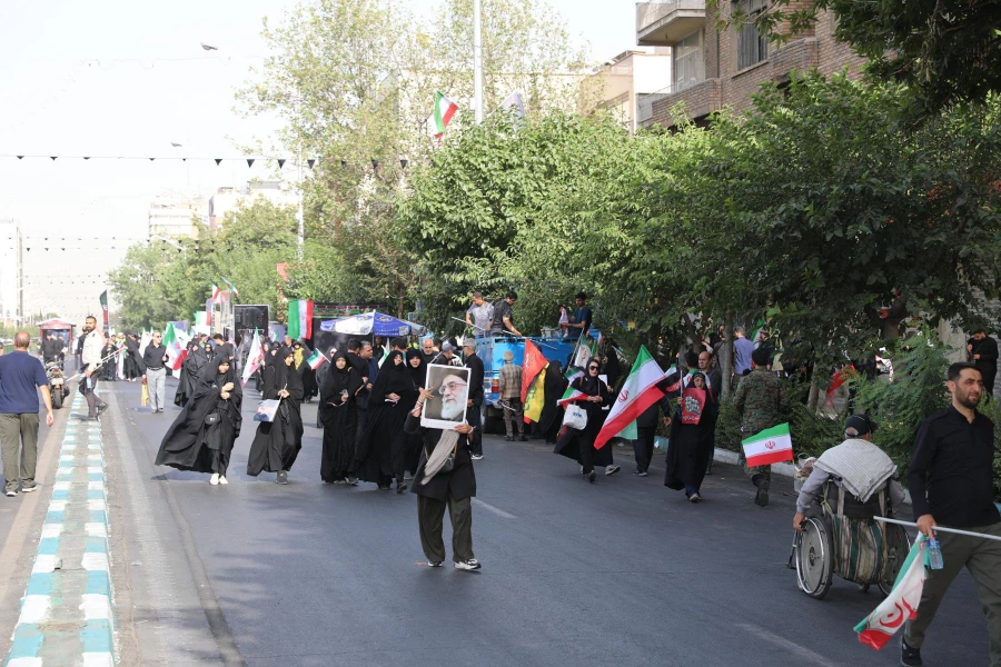 برپایی موکب دانشگاه فرهنگیان در آیین تشییع شهدای اقتدار ایران  8