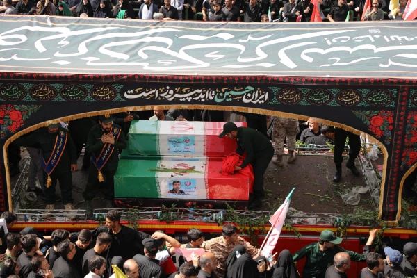 برپایی موکب دانشگاه فرهنگیان در آیین تشییع شهدای اقتدار ایران  11