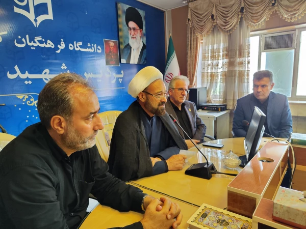 برگزاری نشست هم اندیشی اساتید دانشگاه فرهنگیان کرمانشاه با موضوع روایت جنگ تحمیلی جدید
 5