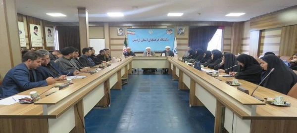 نشست بصیرتی با موضوع "تبیین جنگ تحمیلی اخیر"