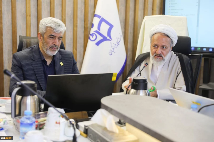 تأكيد على مرجعية علمية جامعة فرهنجيان في الجلسة الحادية عشرة للجنة التقييم
رئيس جامعة فرهنجيان أكد على ضرورة تعزيز الكمية والنوعية للأنشطة البحثية لأعضاء هيئة التدريس. 2