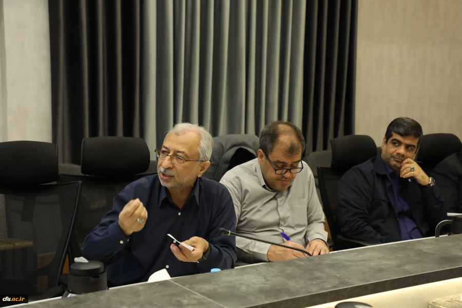 برگزاری سی و یکمین جلسه کمیسیون ستاد تعلیم و تربیت با حضور معاون محترم آموزشی و تحصیلات تکمیلی دانشگاه 5