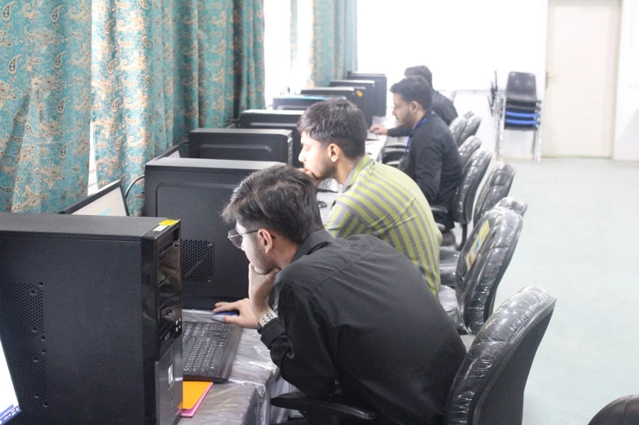 رئیس دانشگاه فرهنگیان استان بوشهر:
پذیرش 611 دانشجومعلم استان در دانشگاه های فرهنگیان و تربیت دبیر شهید رجایی تهران  
 6