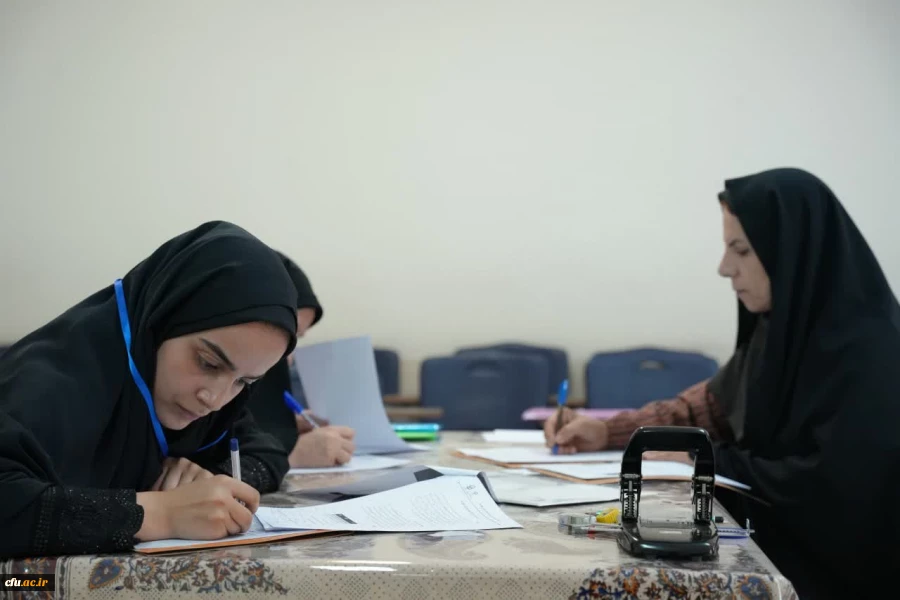 آغاز فرآیند مصاحبه متقاضیان ورود به دانشگاه فرهنگیان اصفهان  9