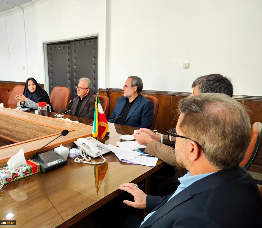 نشست پیگیری مسائل و مشکلات دانشگاه فرهنگیان در استانداری کرمانشاه
 6