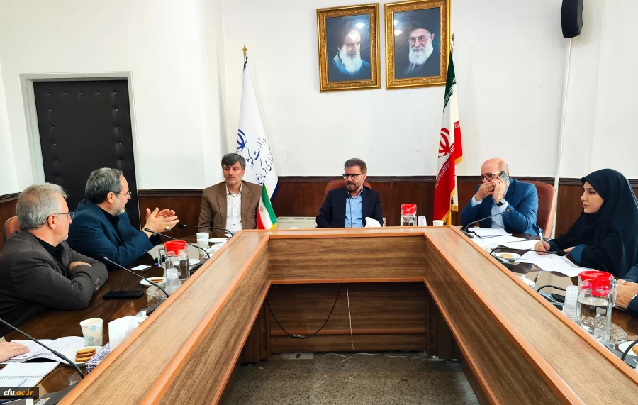 نشست پیگیری مسائل و مشکلات دانشگاه فرهنگیان در استانداری کرمانشاه
 7