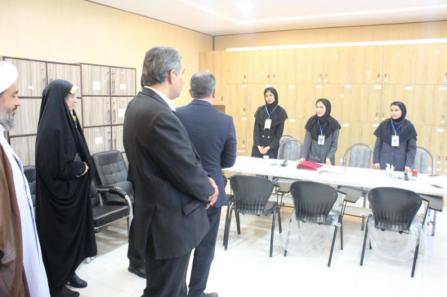 معاون سیاسی استاندار بوشهر:
پذیرش 321 دانشجومعلم در پردیس های دانشگاه فرهنگیان استان بوشهر
 15