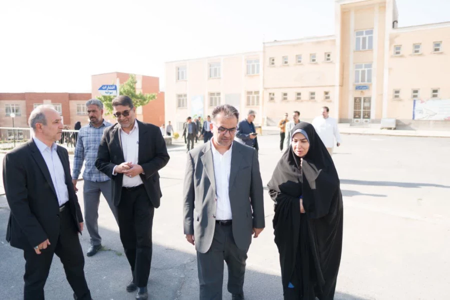 بازدید معاون برنامه ریزی و توسعه منابع دانشگاه فرهنگیان و مسئولین سازمان برنامه و بودجه کشور از پردیس های استان مرکزی  5