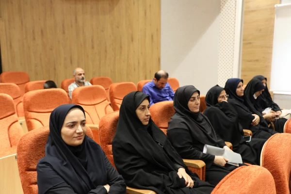 نشست تبیین مسایل روز 10