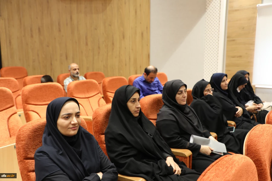 نشست تبیین مسایل روز 10