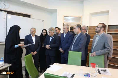 وزیر آموزش و پرورش در بازدید از روند مصاحبه معلمان برای اعزام به مدارس خارج از کشور خبرداد:

ذره ای در این فرآیند بی عدالتی رقم نخواهد خورد