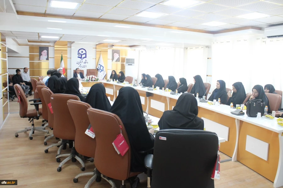 سرپرست پردیس بنت الهدی صدر بوشهر شد 14